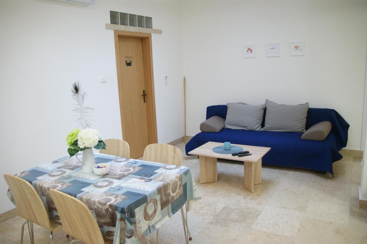 Apartman Ivana Pula Extérieur photo