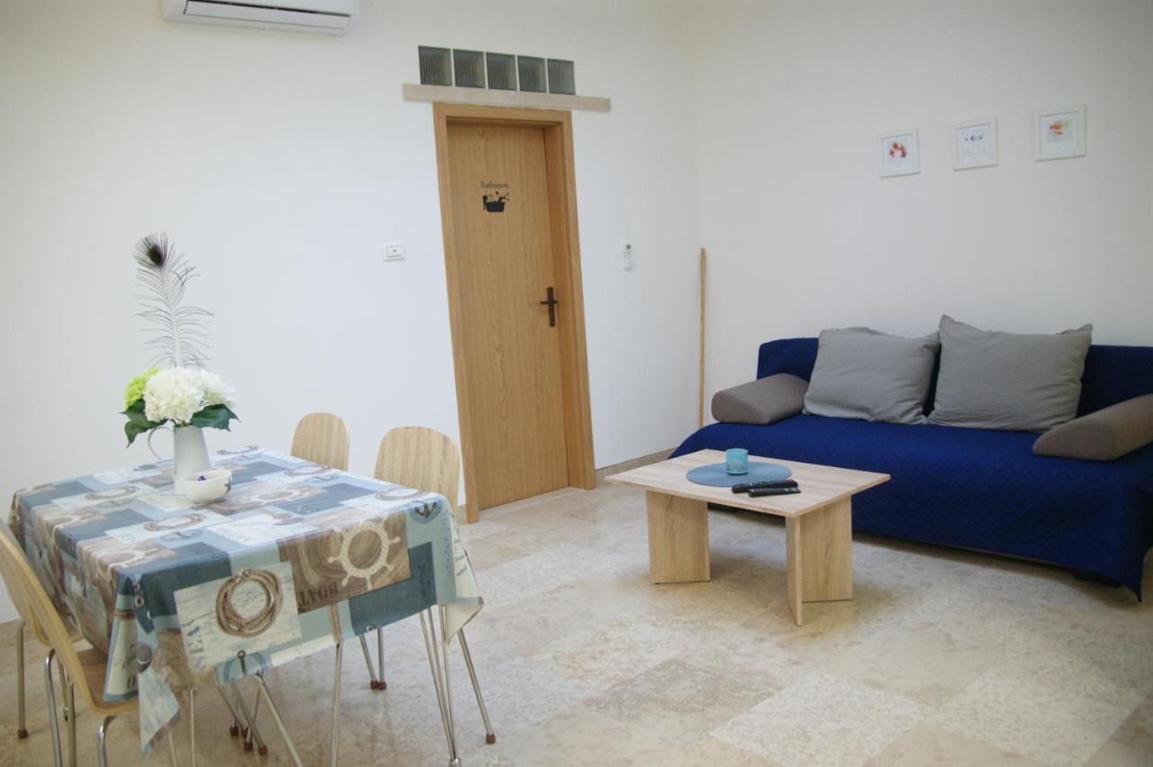 Apartman Ivana Pula Extérieur photo